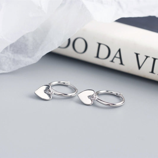 Lxalry Elegant Love Heart Earrings - Zenoora