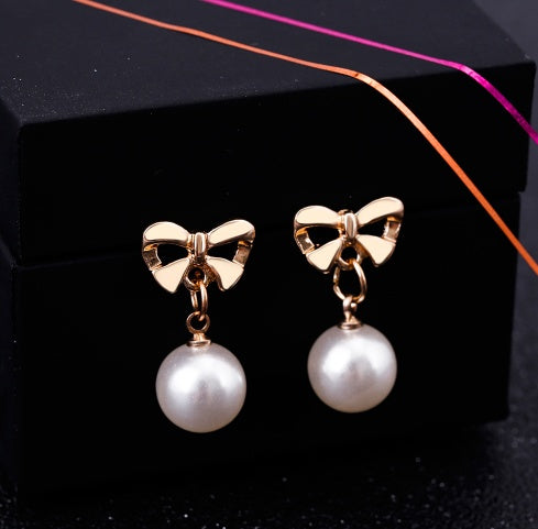 Lxalry Heart & Bow Pearl Zircon Earrings