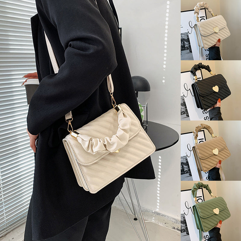 LoveLink Chain Shoulder Bag
