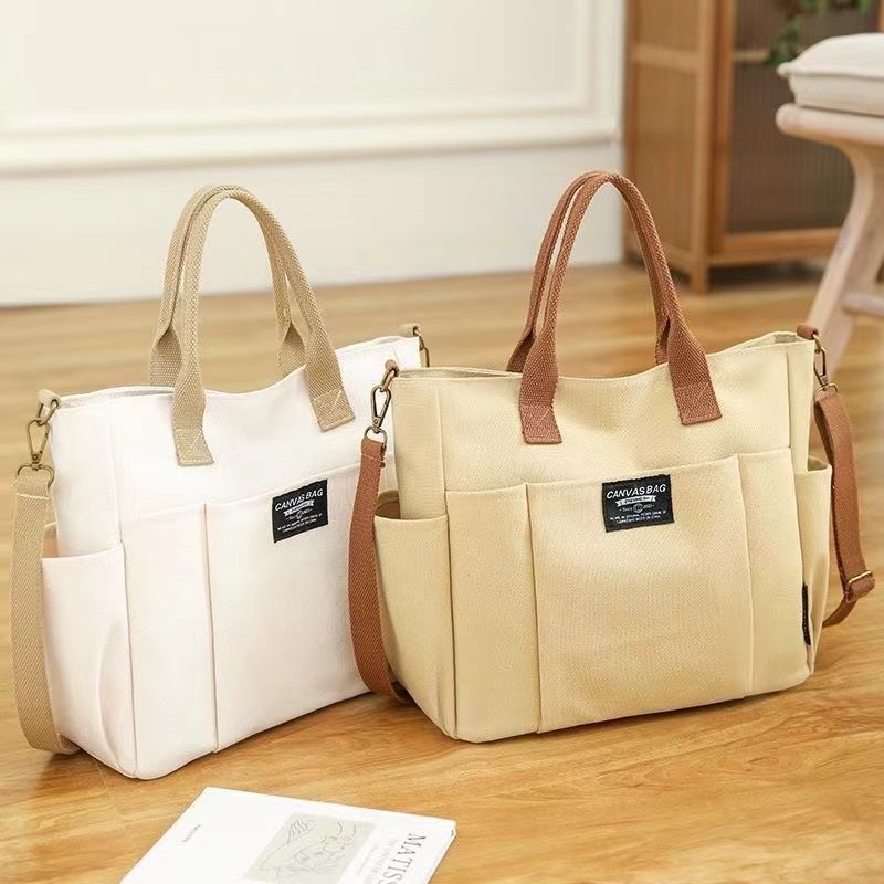 1️⃣ CommuTote Canvas