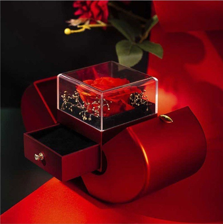 Rose Heart Gift Box - Zenoora