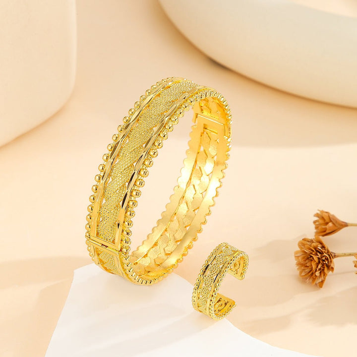 Vintage Aura 2 - Piece Gold Bracelet & Ring Set - Zenoora