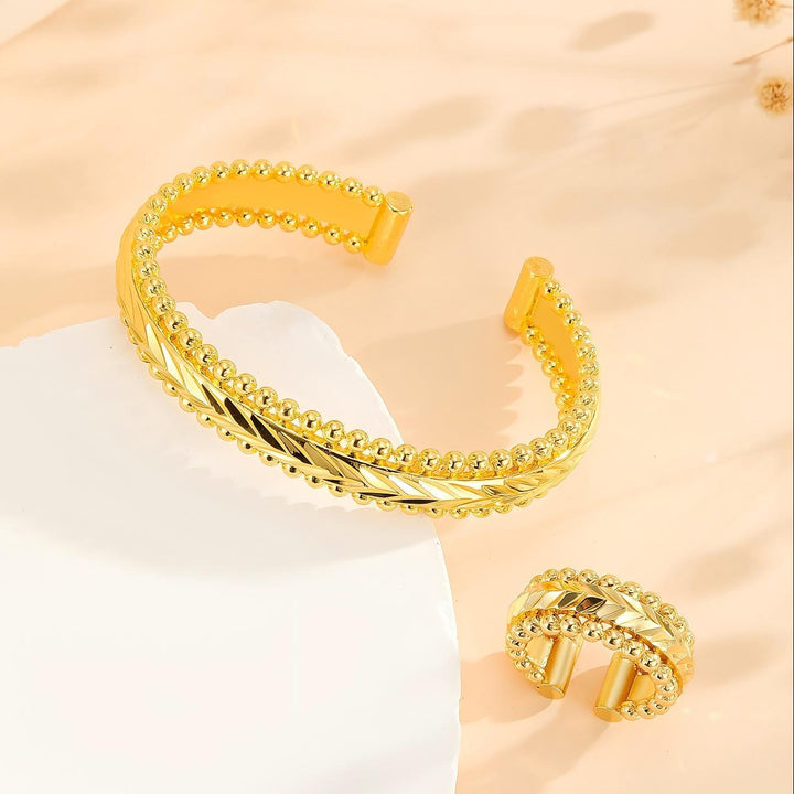 Vintage Aura 2 - Piece Gold Bracelet & Ring Set - Zenoora