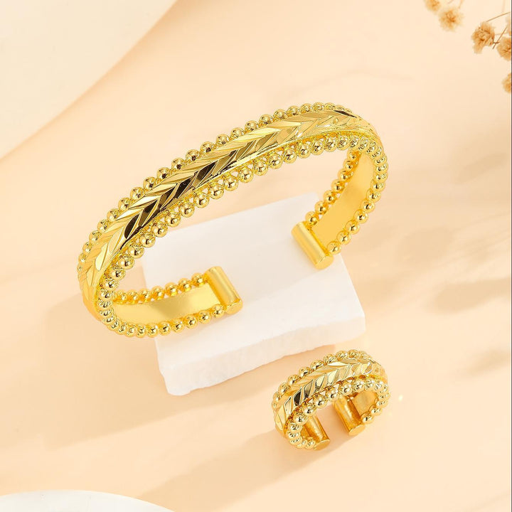 Vintage Aura 2 - Piece Gold Bracelet & Ring Set - Zenoora