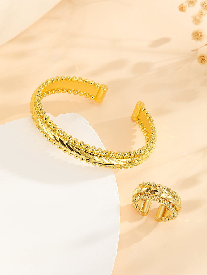 Vintage Aura 2 - Piece Gold Bracelet & Ring Set - Zenoora